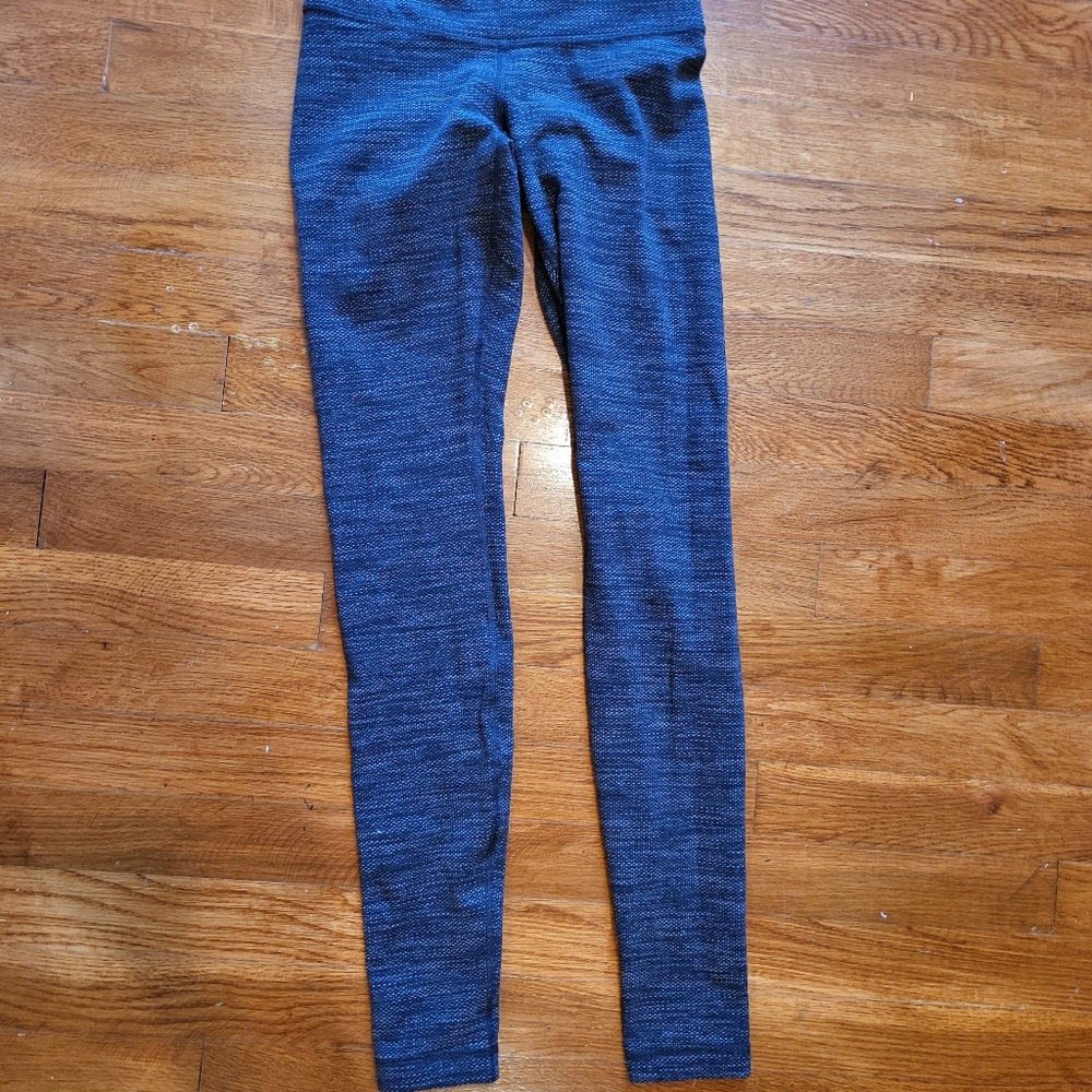 Lululemon leggings size 2 28" low waisted